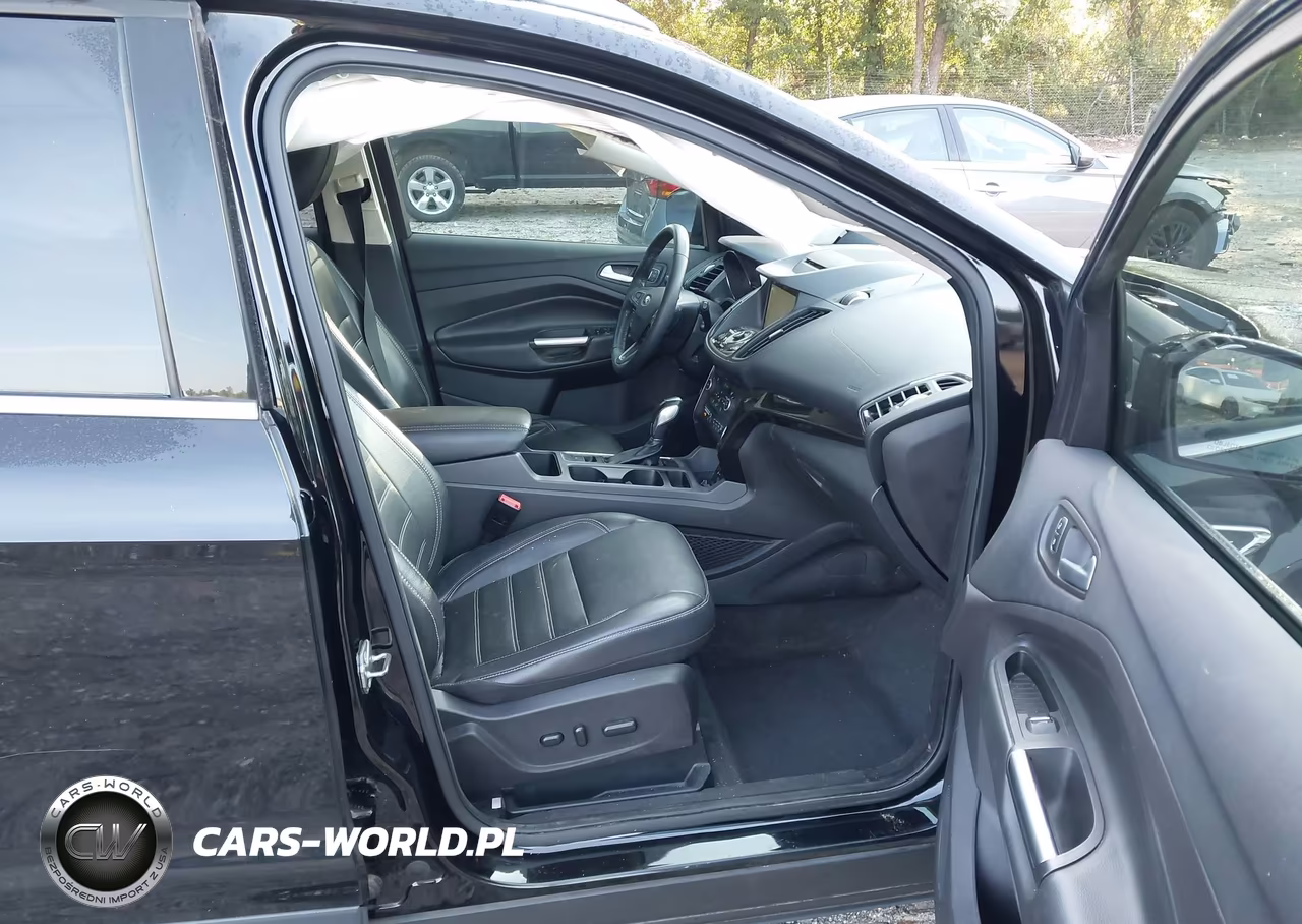 2018 Ford Escape Titanium VIN:1FMCU0J98JUB95141 - 5