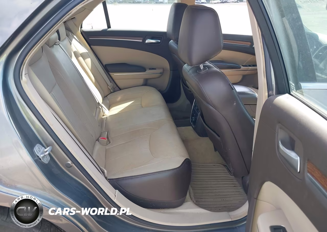 2012 Chrysler 300 Limited VIN:2C3CCACG7CH232716 - 8