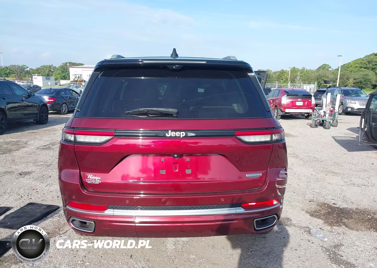 2023 Jeep Grand Cherokee Summit 4X2 VIN:1C4RJGEG1P8737089 - 16
