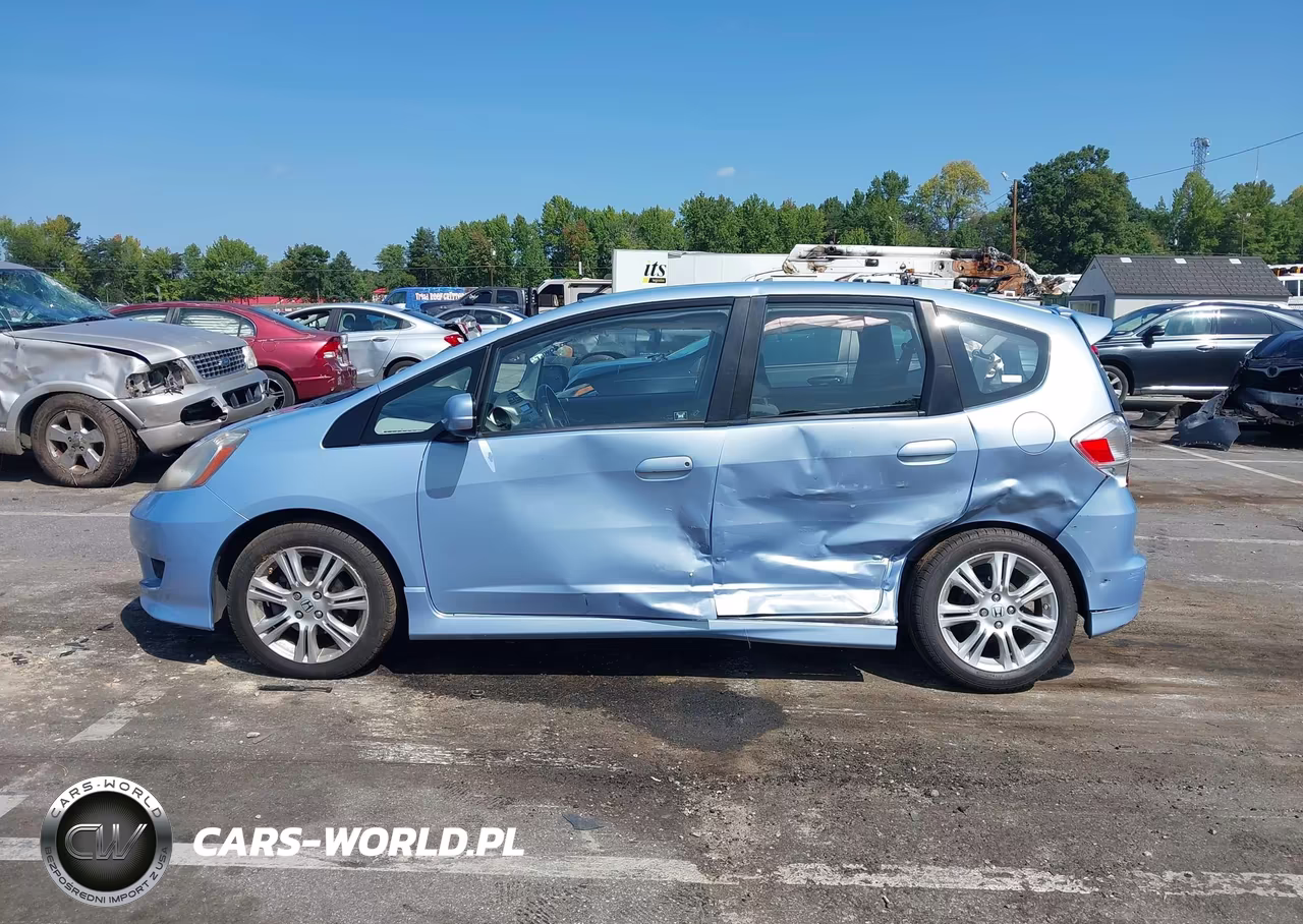 2009 Honda Fit Sport VIN:JHMGE88419S031618 - 14