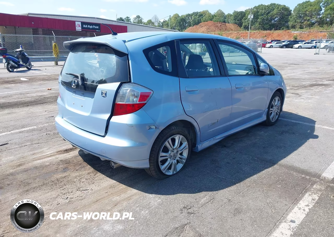 2009 Honda Fit Sport VIN:JHMGE88419S031618 - 4