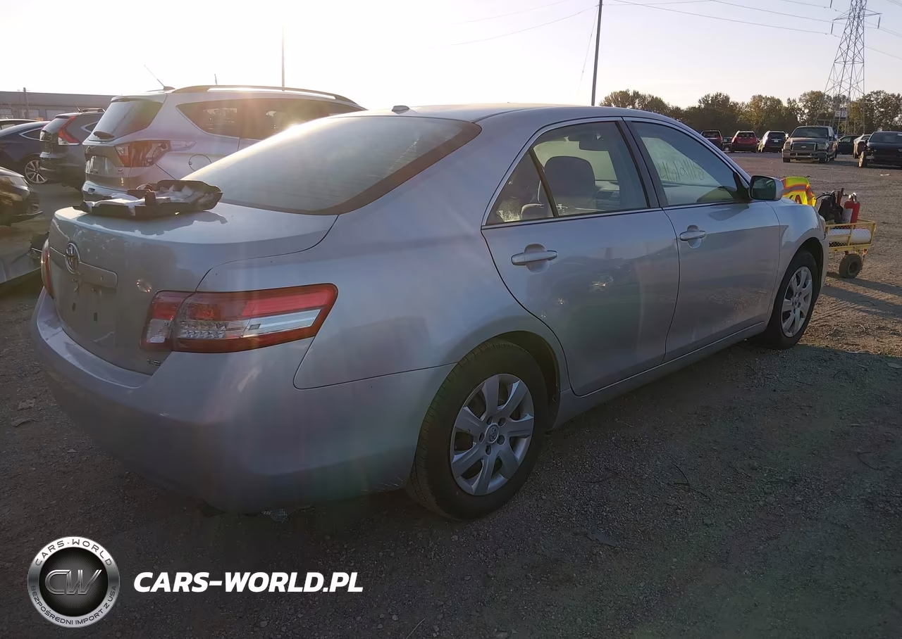 2010 Toyota Camry Le VIN:4T1BF3EKXAU095210 - 4