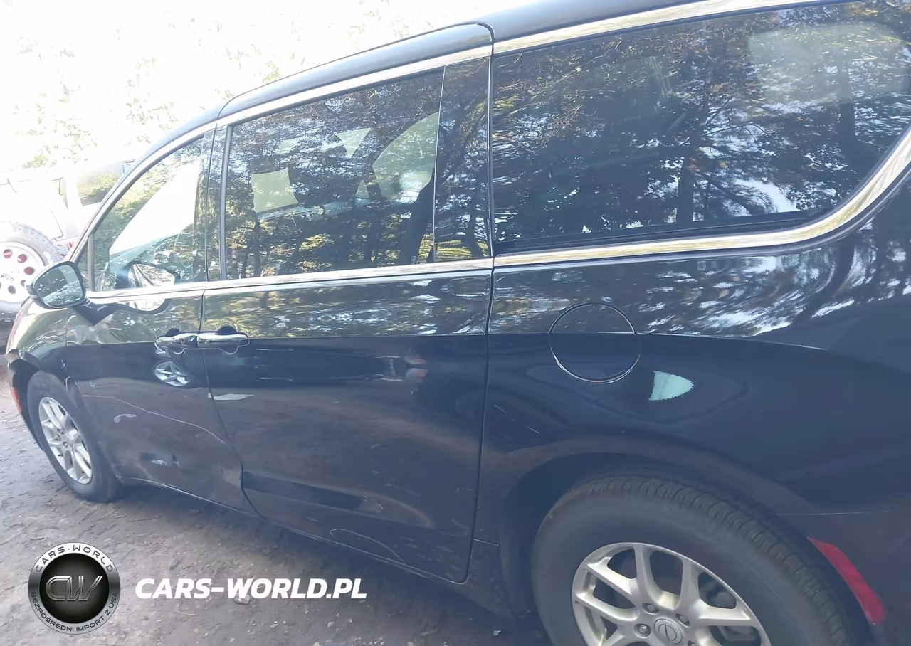 2026 Chrysler Pacifica Select VIN:2C4RC1BG7TR191490 - 14