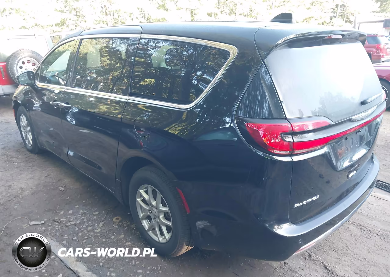 2026 Chrysler Pacifica Select VIN:2C4RC1BG7TR191490 - 3