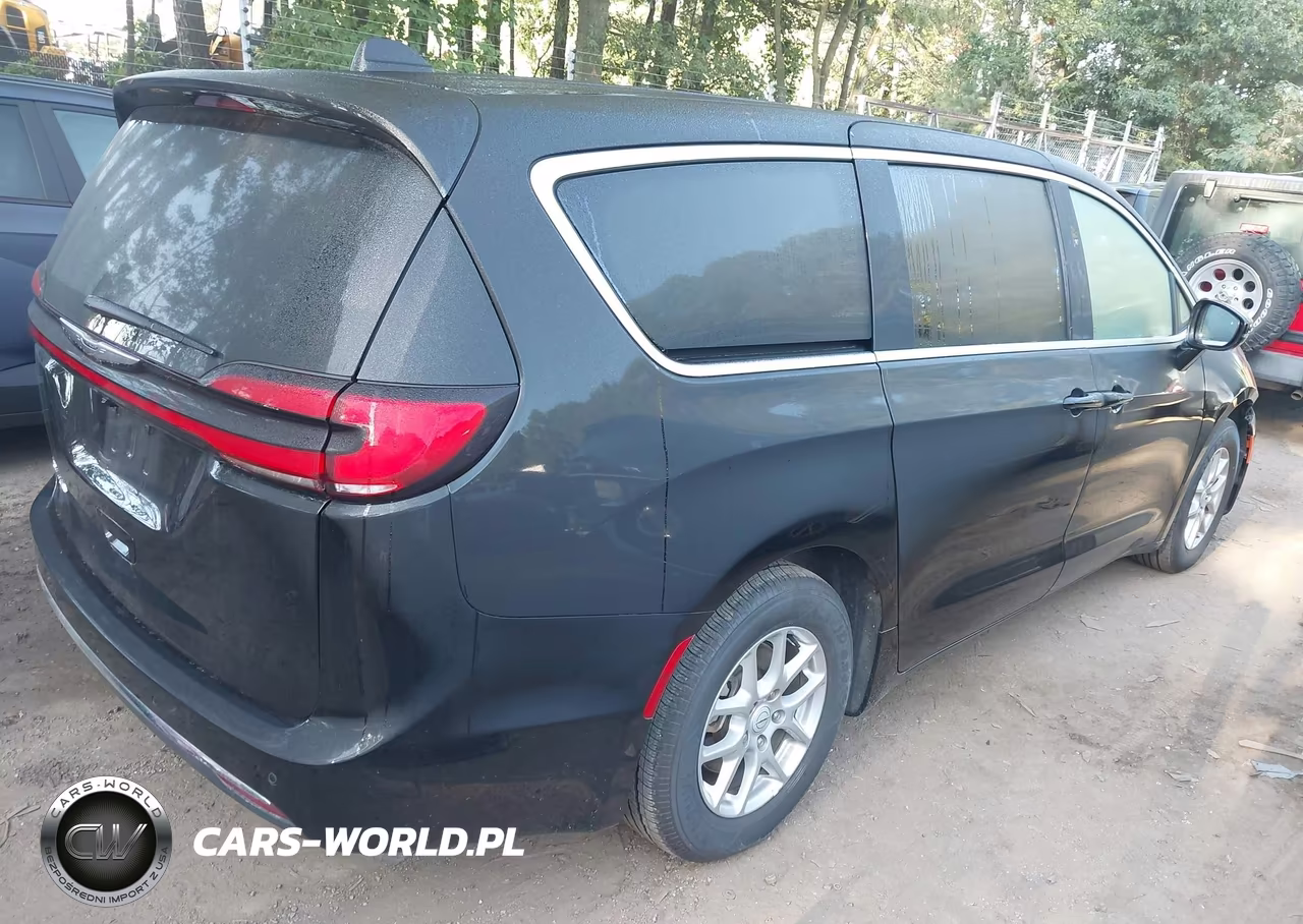 2026 Chrysler Pacifica Select VIN:2C4RC1BG7TR191490 - 4