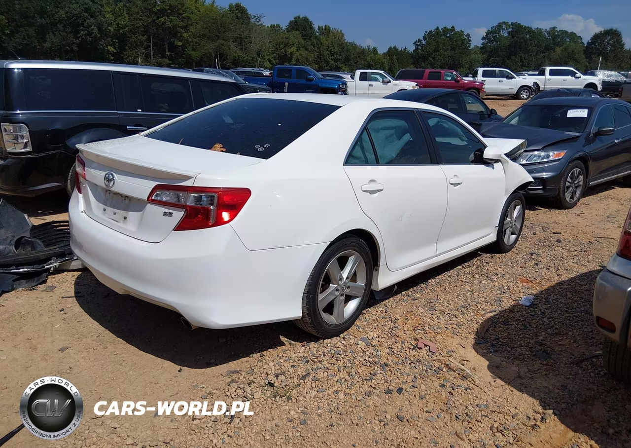 2014 Toyota Camry Se VIN:4T1BF1FKXEU787895 - 4