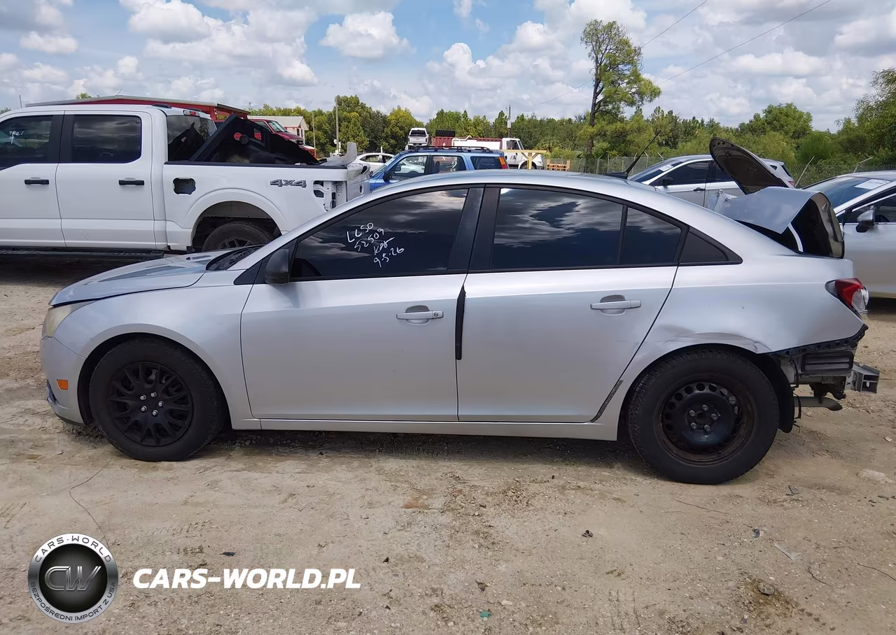 2013 Chevrolet Cruze Ls Auto VIN:1G1PA5SH0D7255099 - 15