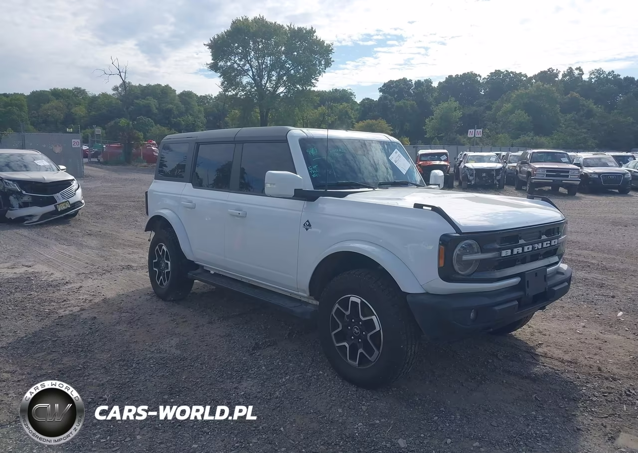2024 Ford Bronco Outer Banks