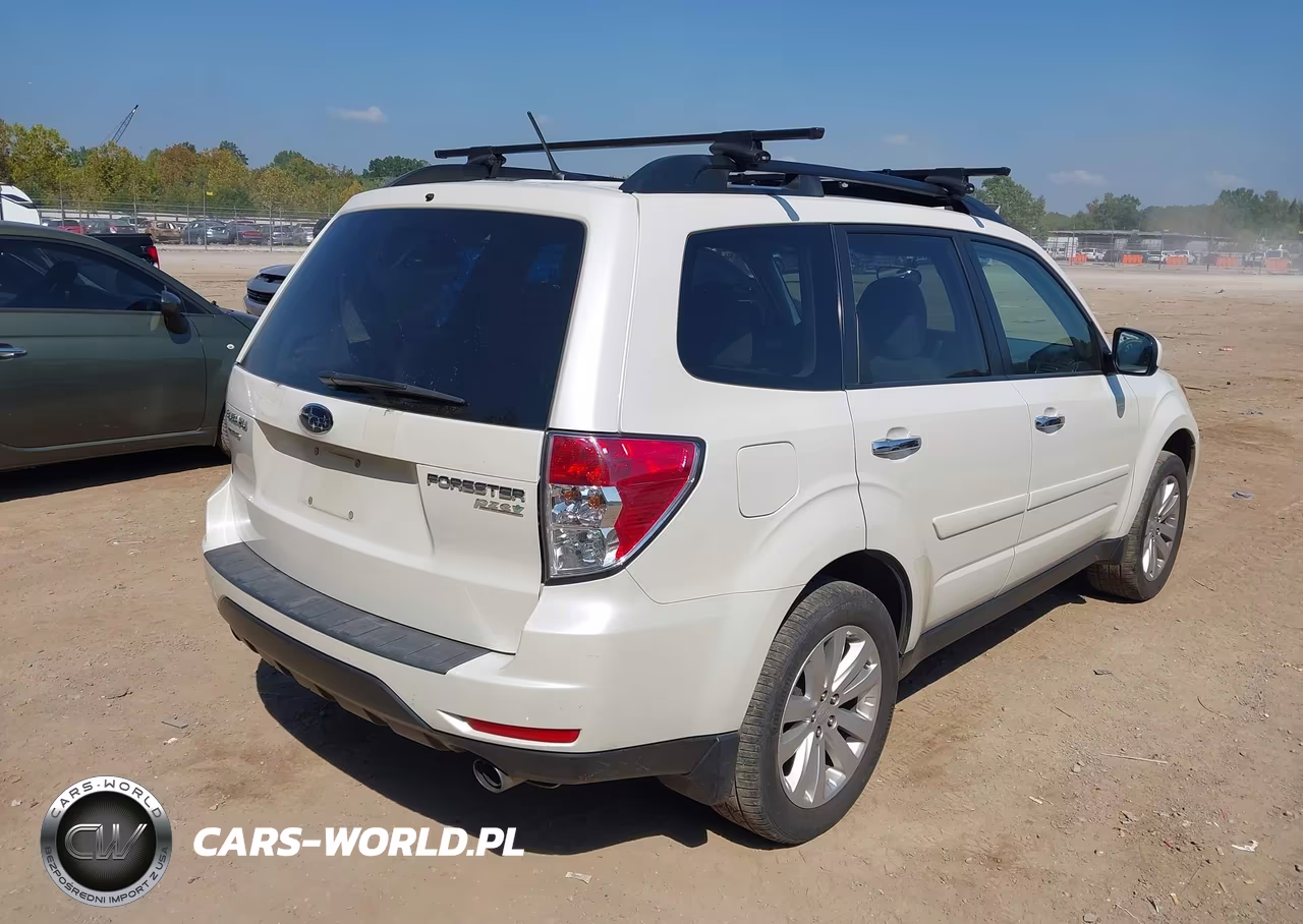 2012 Subaru Forester 2.5X Premium VIN:JF2SHADC0CG445718 - 4