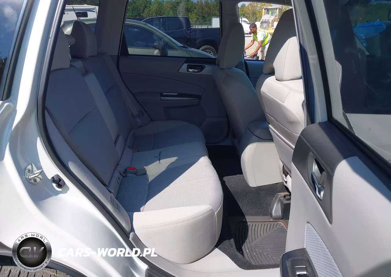 2012 Subaru Forester 2.5X Premium VIN:JF2SHADC0CG445718 - 8