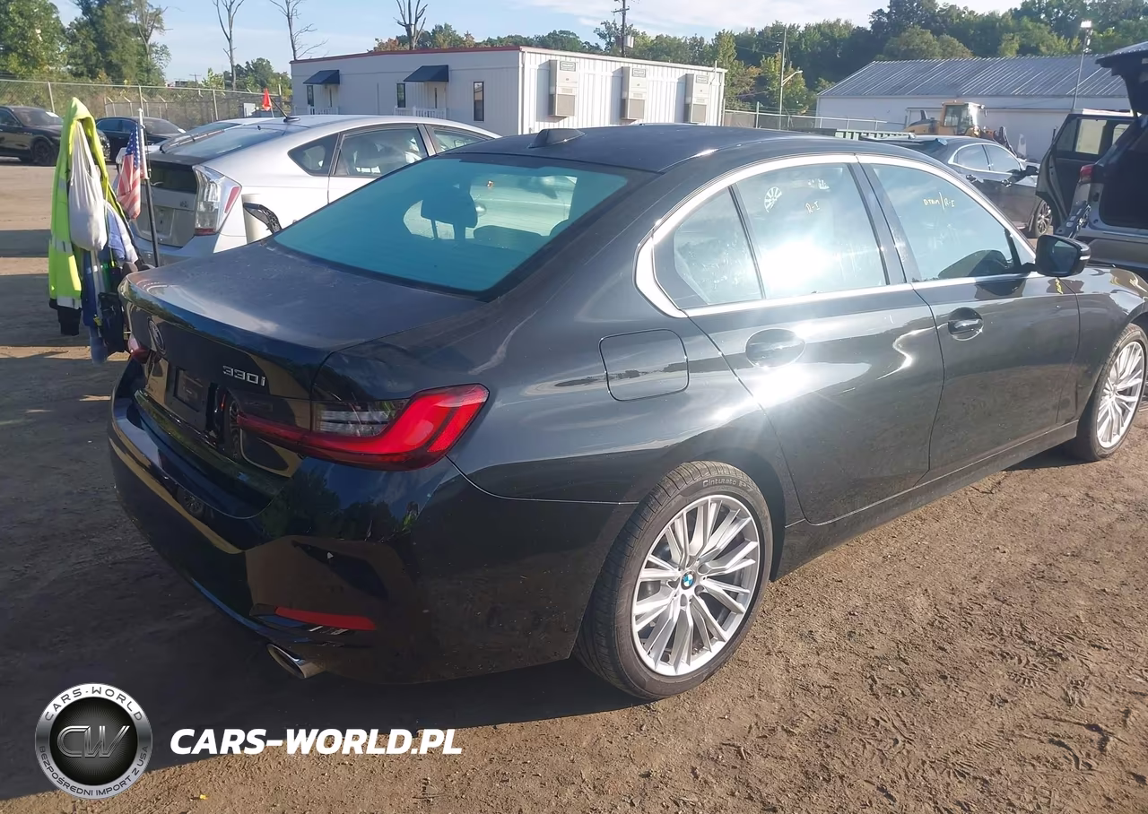 2024 BMW 330I xDrive VIN:3MW89FF00R8E56874 - 4