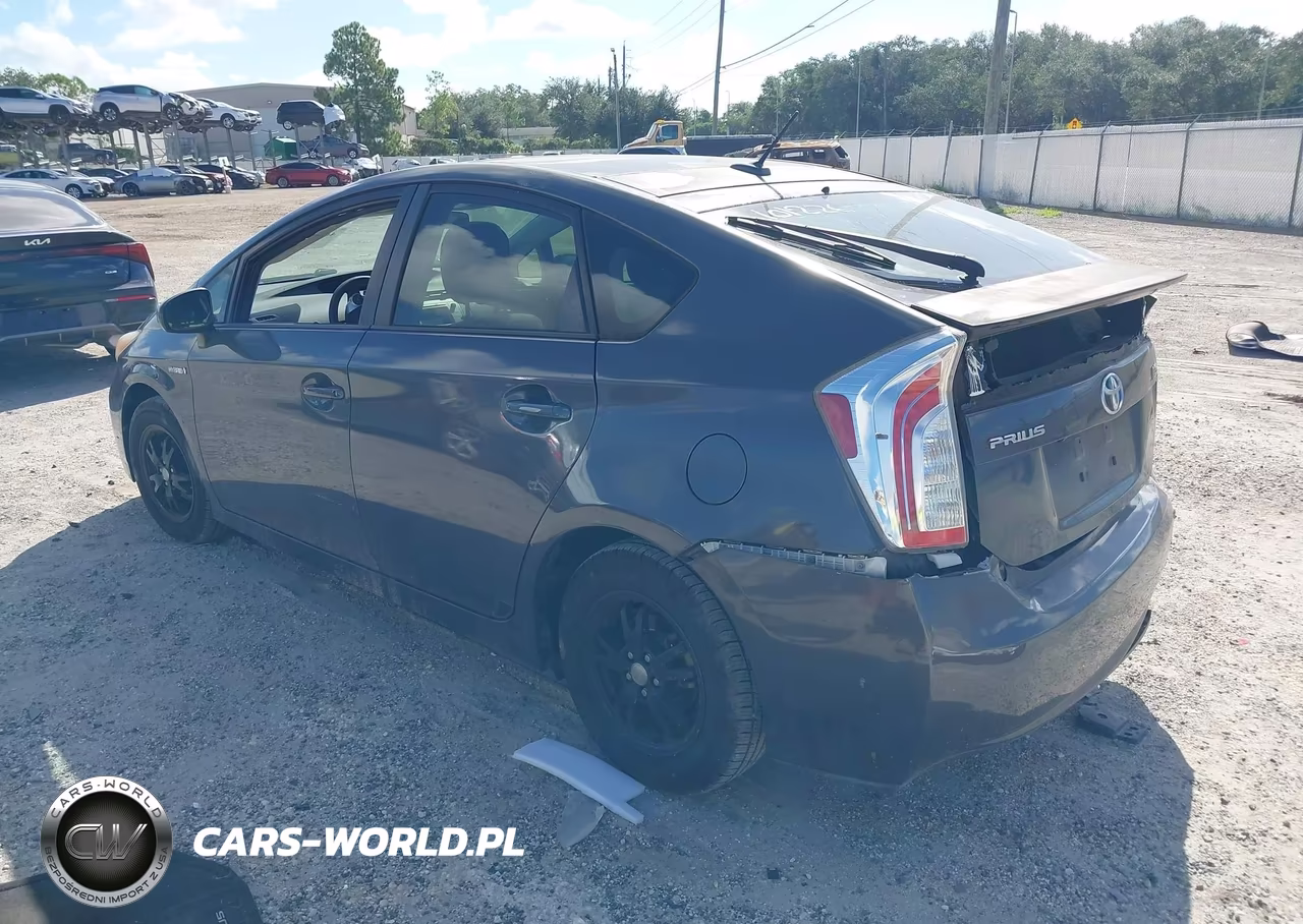 2013 Toyota Prius Three VIN:JTDKN3DU6D5539935 - 3