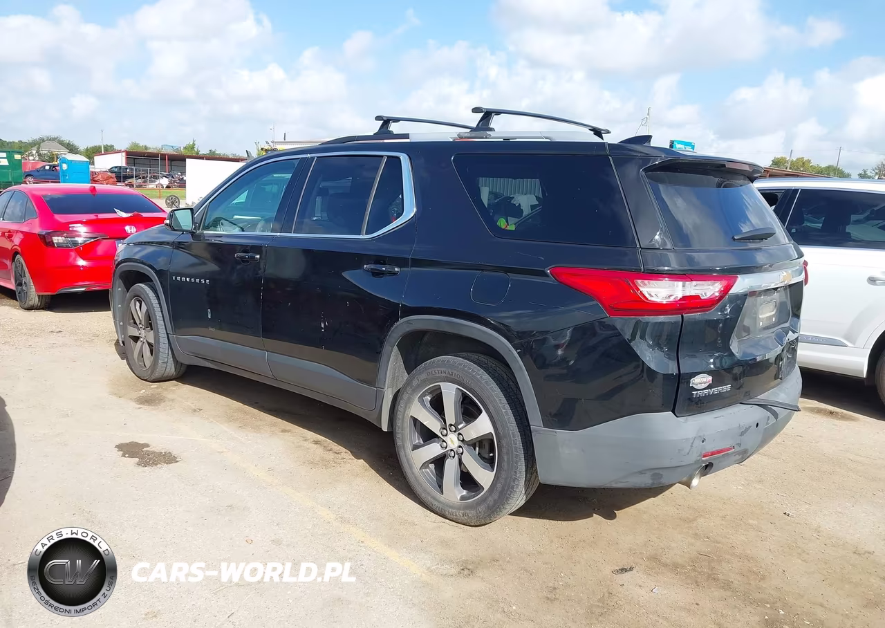 2018 Chevrolet Traverse Lt VIN:1GNERHKW2JJ137827 - 3