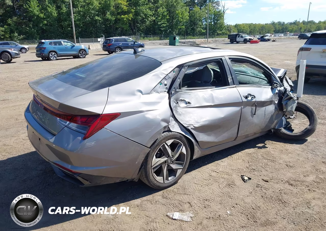 2022 Hyundai Elantra Sel VIN:KMHLN4AG1NU332526 - 4