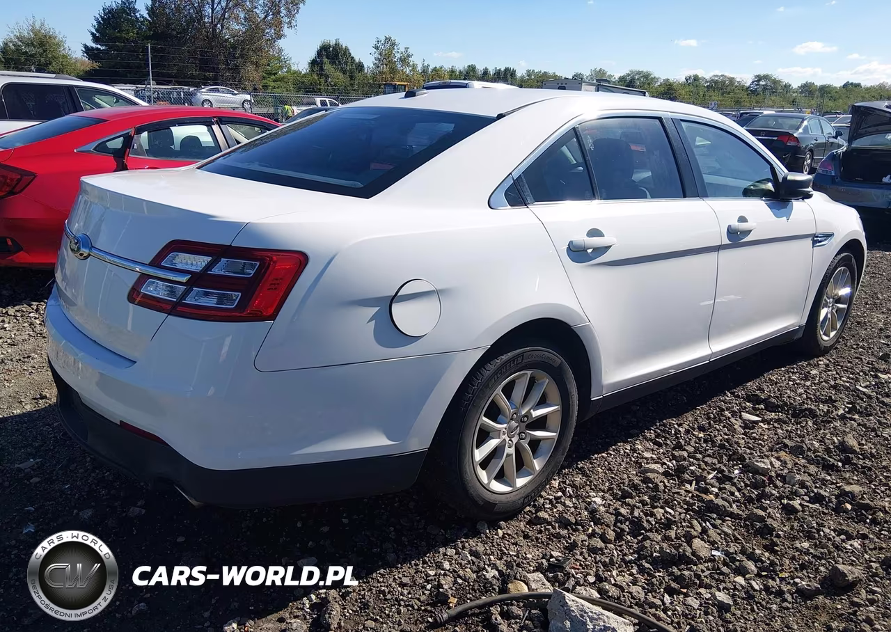 2015 Ford Taurus Se VIN:1FAHP2D84FG120688 - 4