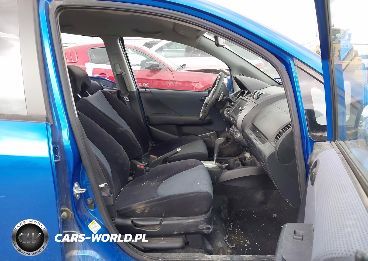 2008 Honda Fit Sport VIN:JHMGD38628S049017 - 5
