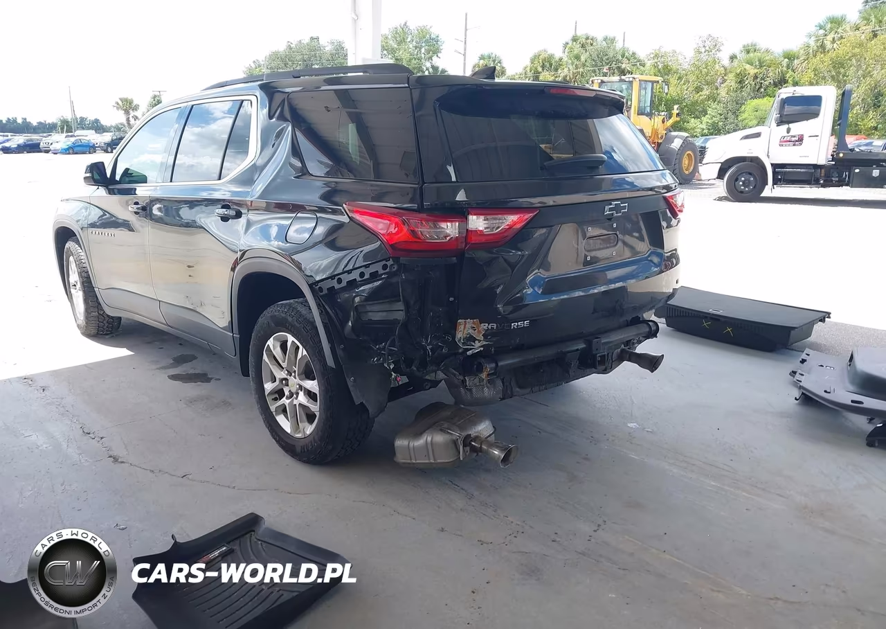 2019 Chevrolet Traverse Lt VIN:1GNERGKW5KJ202276 - 3