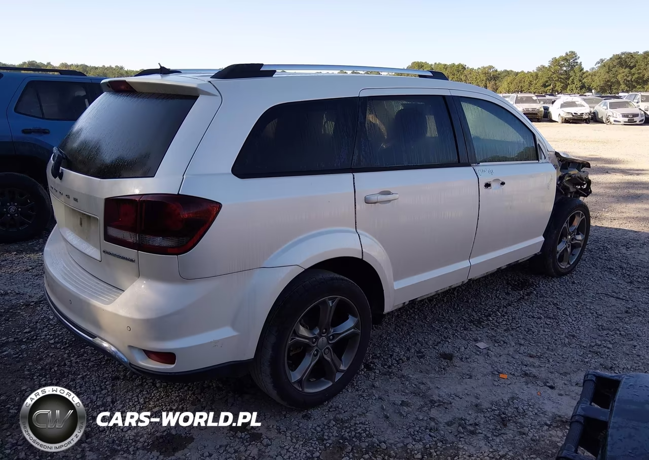 2017 Dodge Journey Crossroad VIN:3C4PDCGB7HT517063 - 4