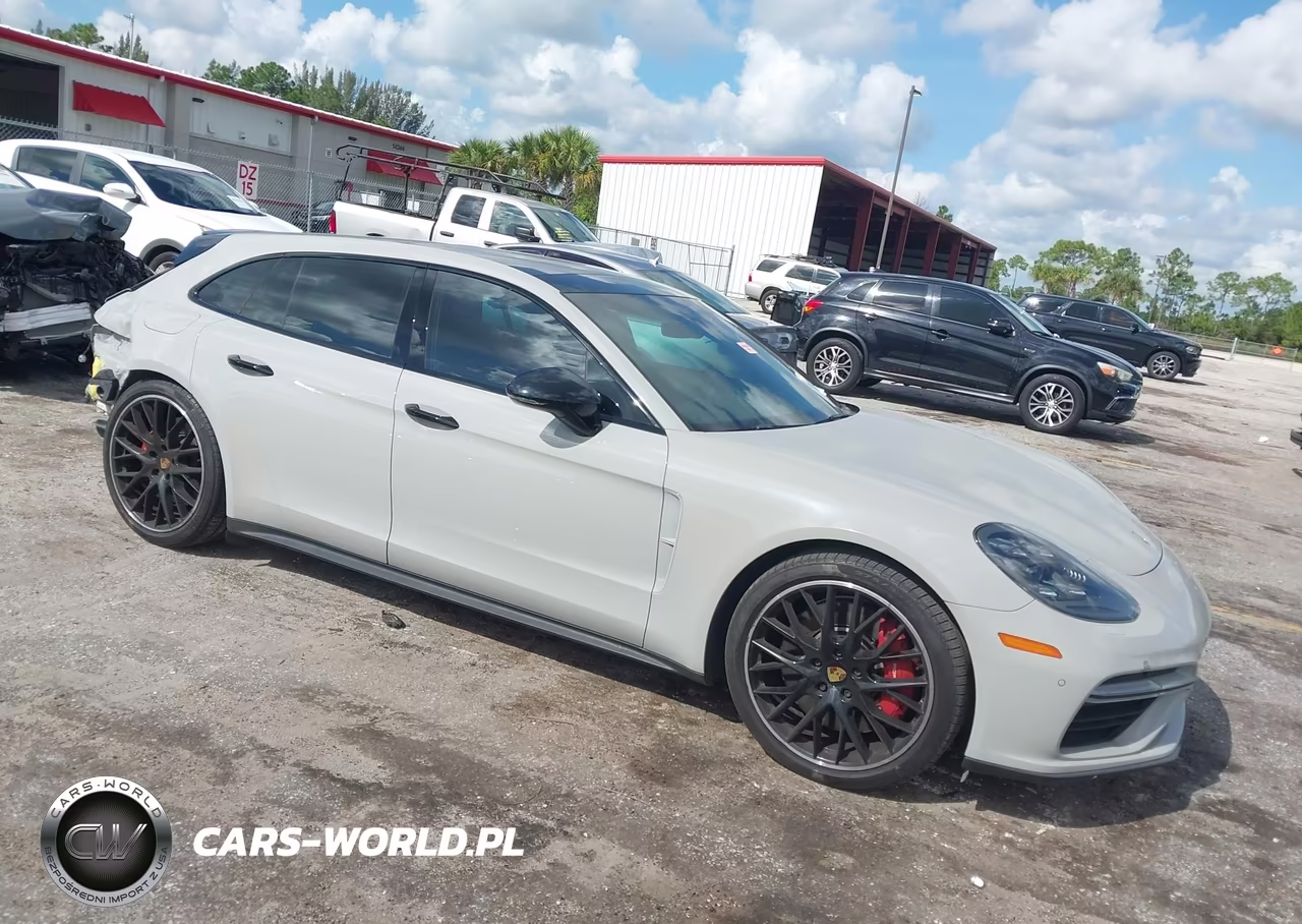 2018 Porsche Panamera Sport Turismo Turbo