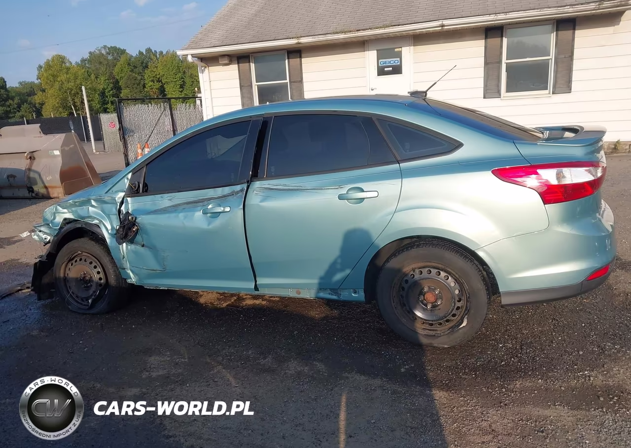 2012 Ford Focus Se VIN:1FAHP3F27CL283465 - 15