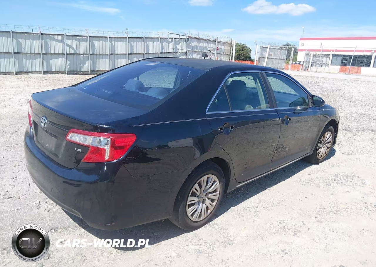 2012 Toyota Camry Se-Le-Xle VIN:4T4BF1FK5CR209562 - 4