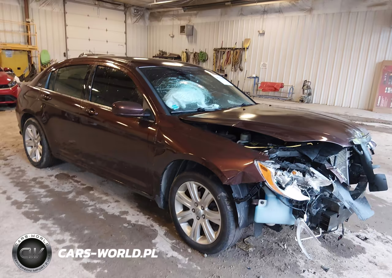 2013 Chrysler 200 Touring
