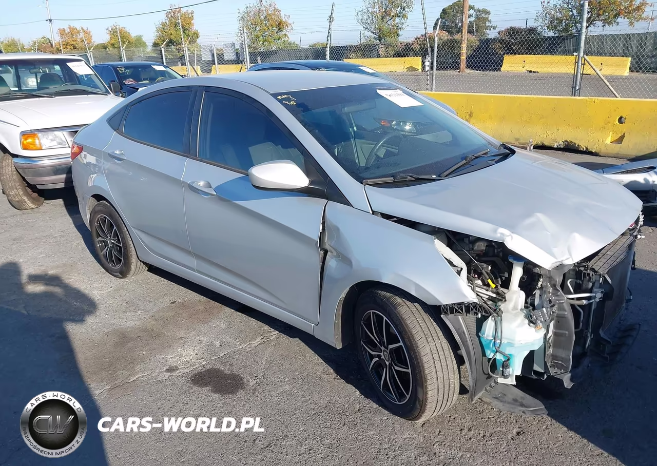 2013 Hyundai Accent Gls – zdjęcie 1 z 13
