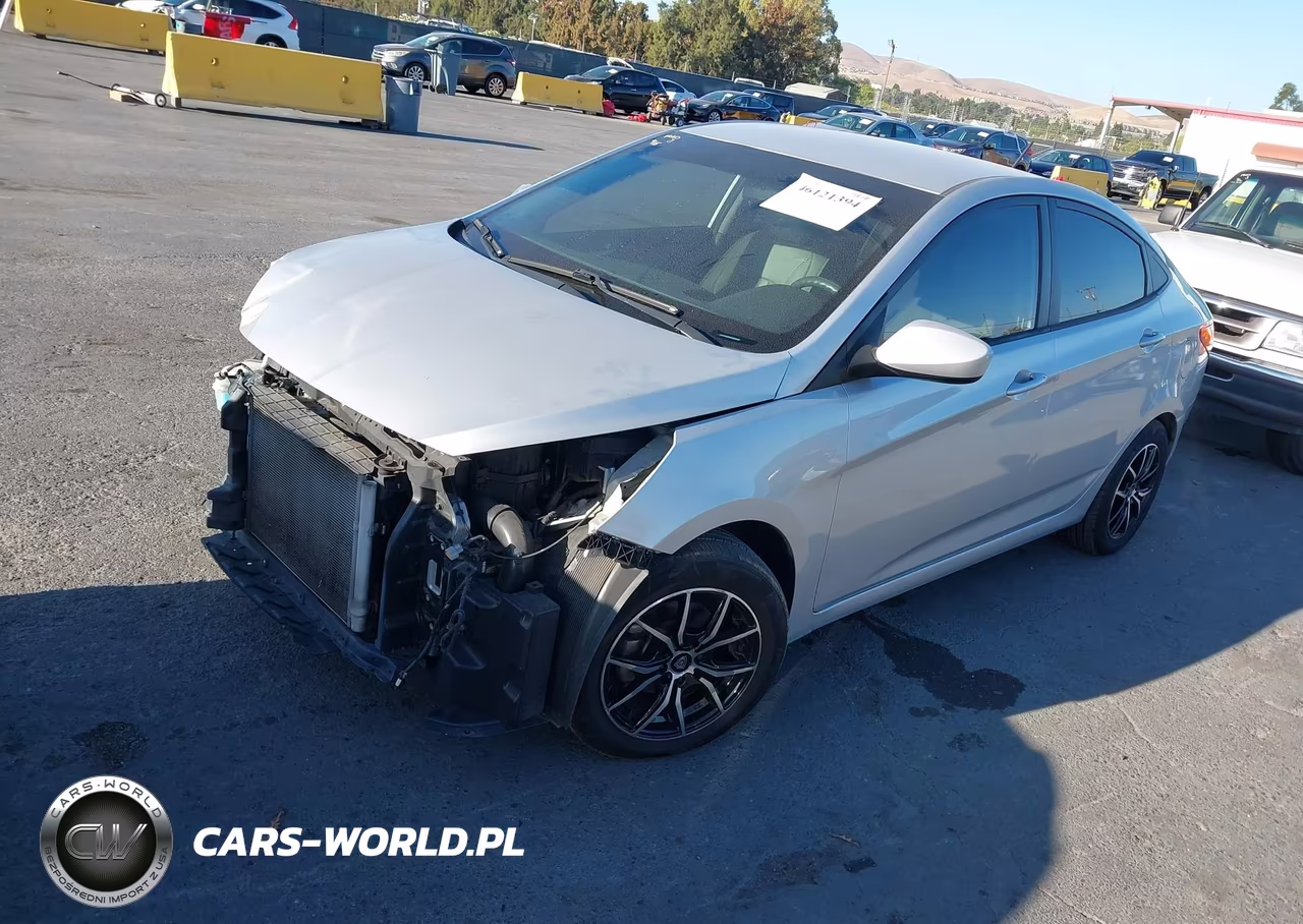 2013 Hyundai Accent Gls VIN:KMHCT4AE7DU549940 - 2