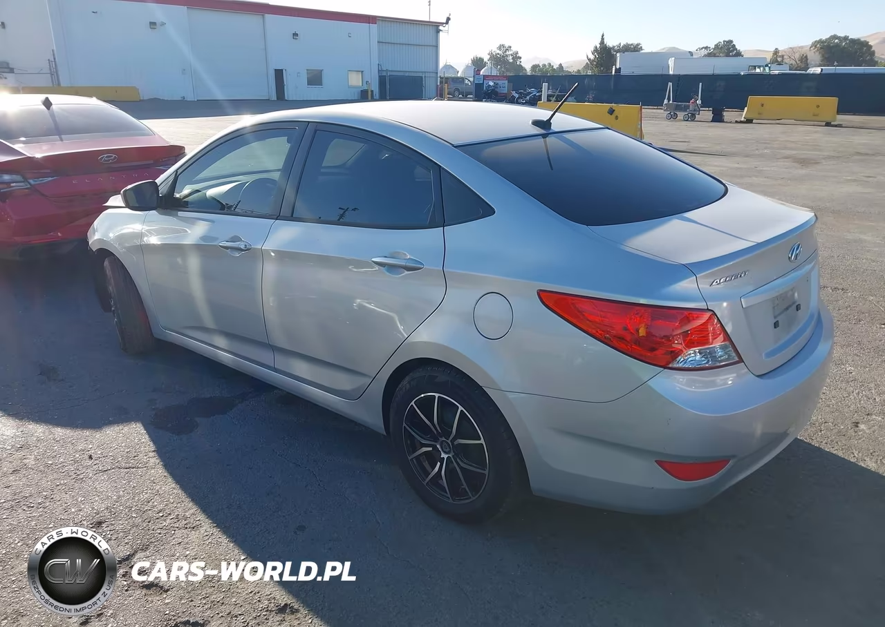2013 Hyundai Accent Gls VIN:KMHCT4AE7DU549940 - 3