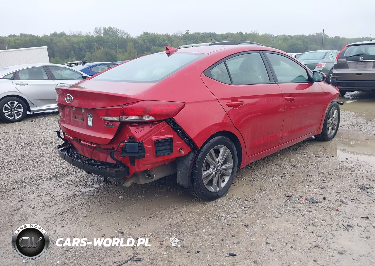 2018 Hyundai Elantra Value Edition VIN:5NPD84LF1JH241264 - 4