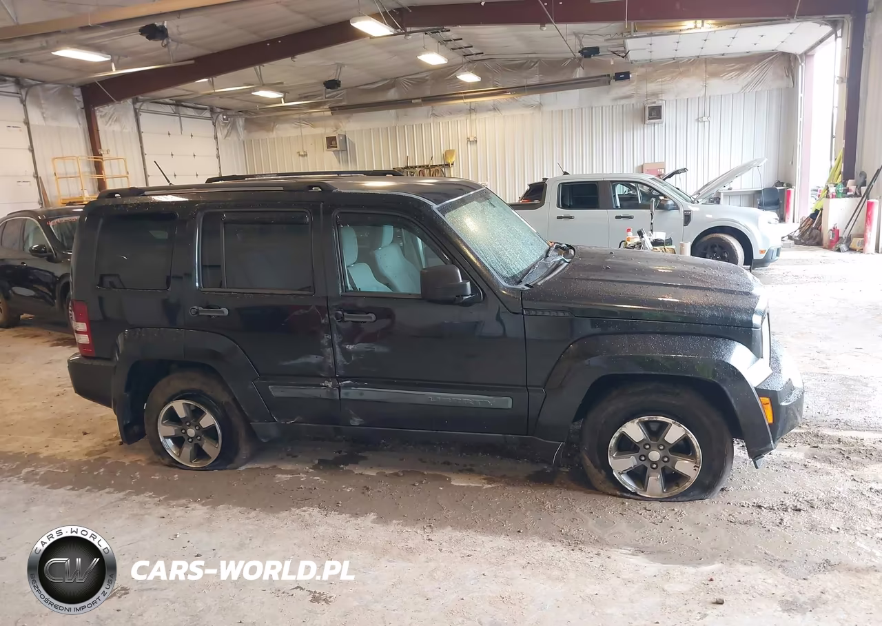 2008 Jeep Liberty Sport VIN:1J8GN28K98W142804 - 13