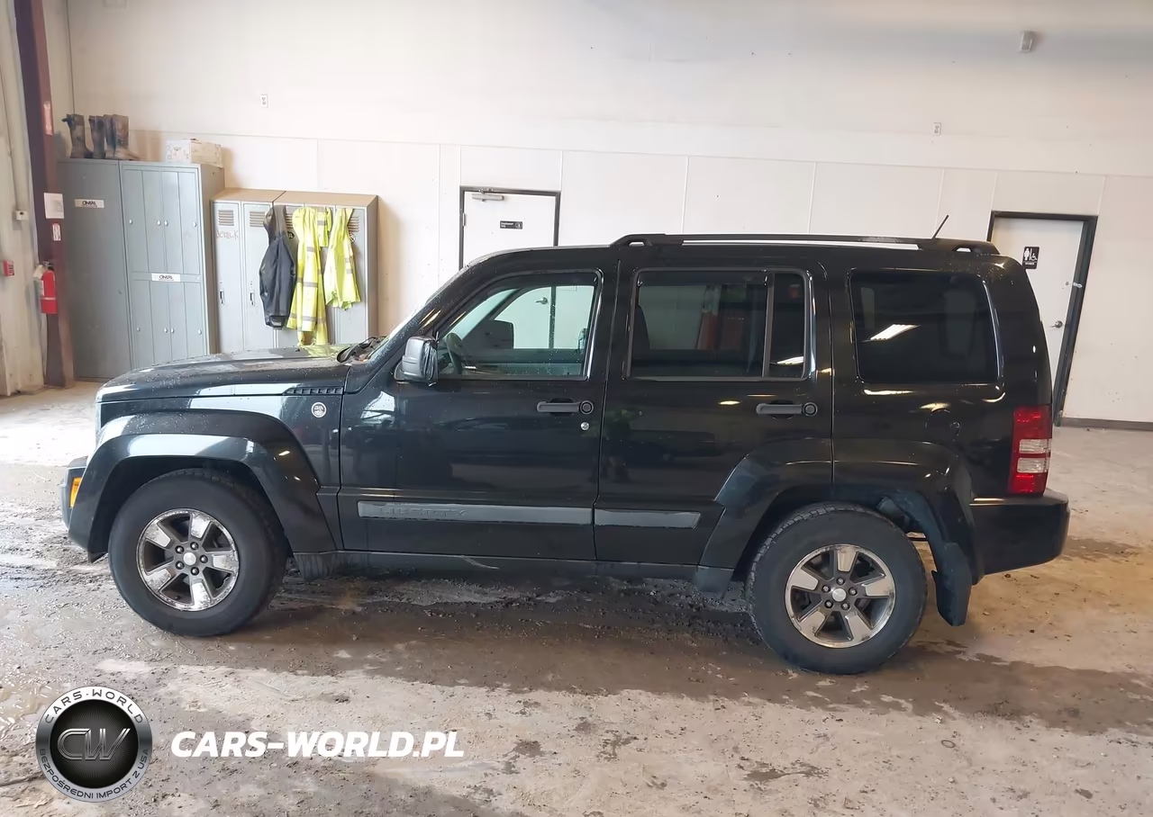 2008 Jeep Liberty Sport VIN:1J8GN28K98W142804 - 14