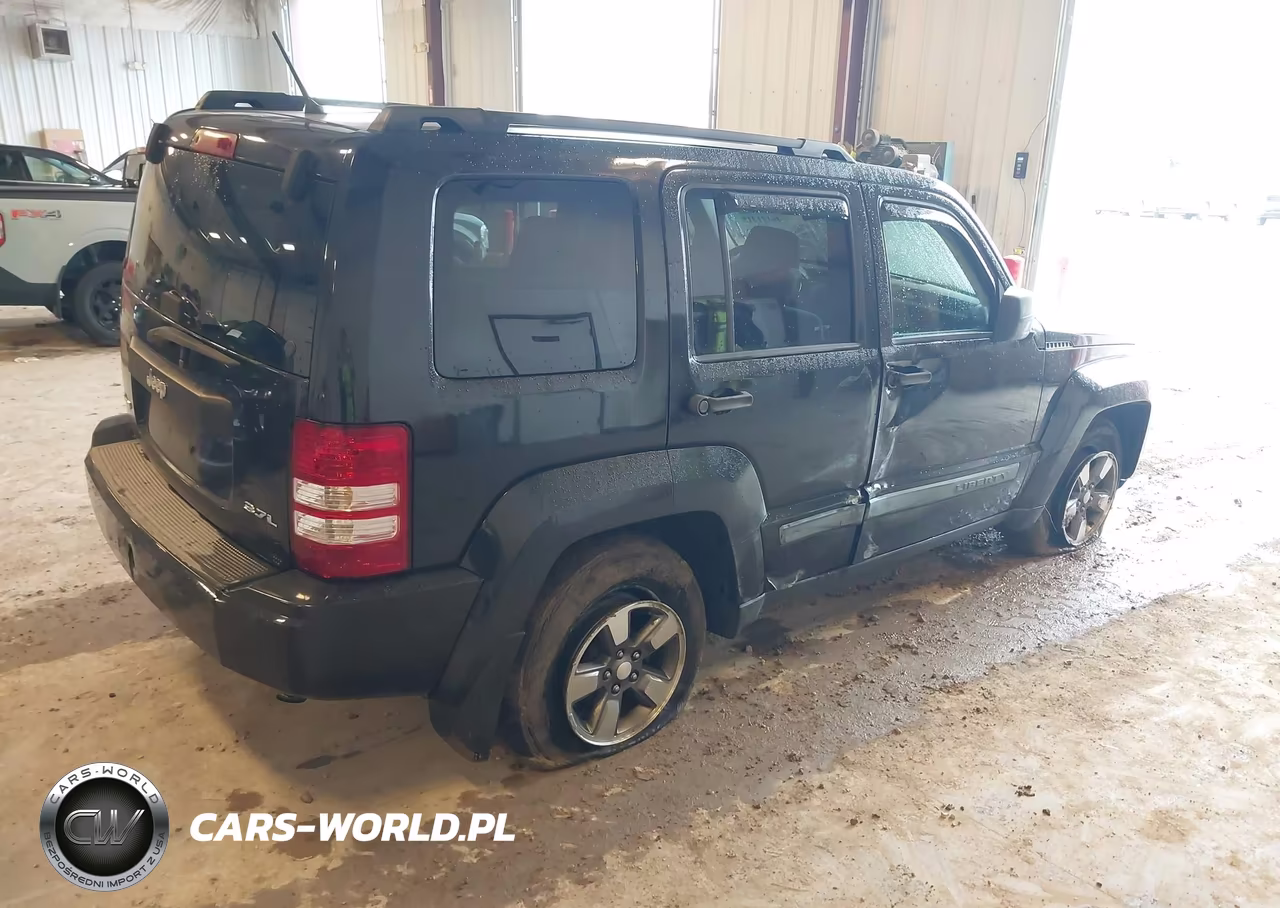 2008 Jeep Liberty Sport VIN:1J8GN28K98W142804 - 4