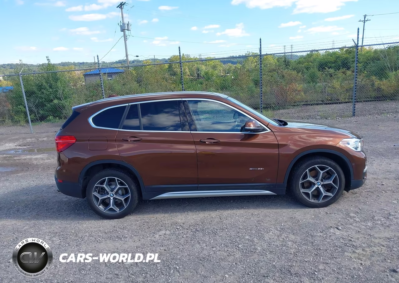 2017 BMW X1 Sdrive28I VIN:WBXHU7C33H5H32858 - 14