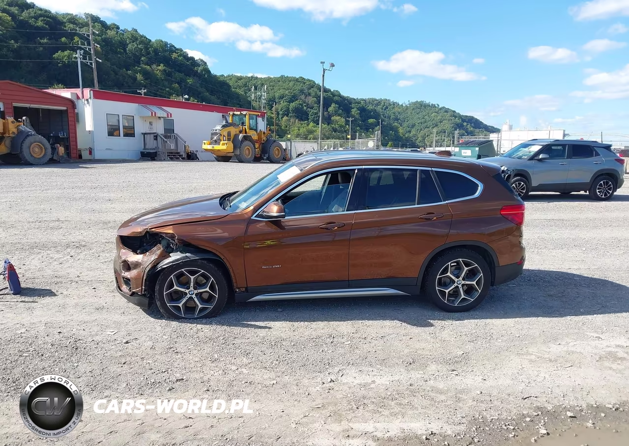 2017 BMW X1 Sdrive28I VIN:WBXHU7C33H5H32858 - 15