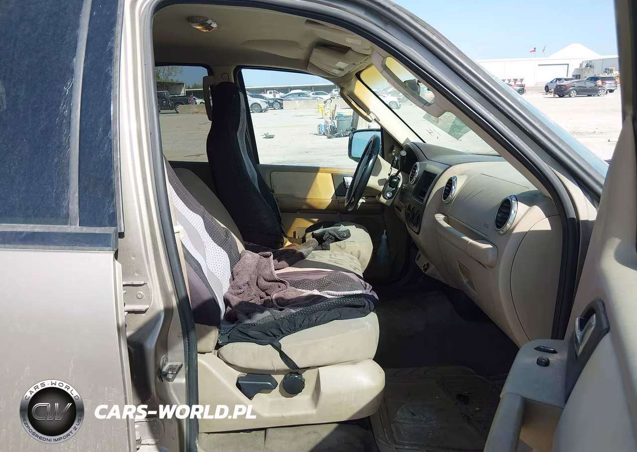 2003 Ford Expedition Xlt VIN:1FMRU15W03LA18060 - 5
