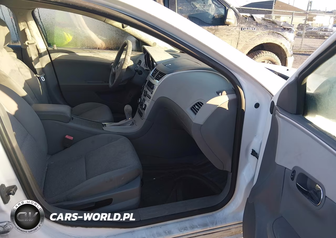 2010 Chevrolet Malibu Ls VIN:1G1ZA5EB4AF105983 - 5