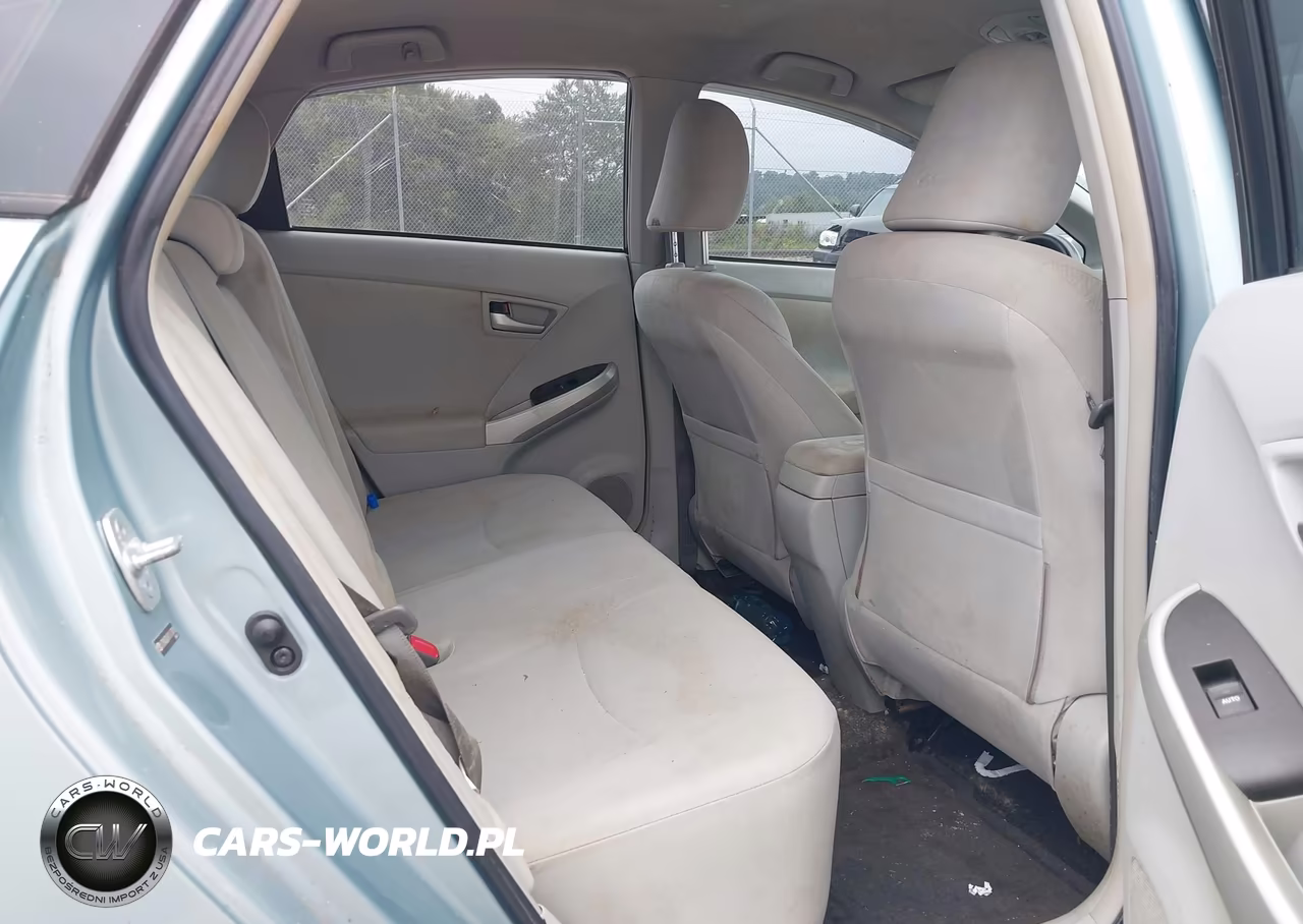 2012 Toyota Prius VIN:JTDKN3DU9C1613418 - 8