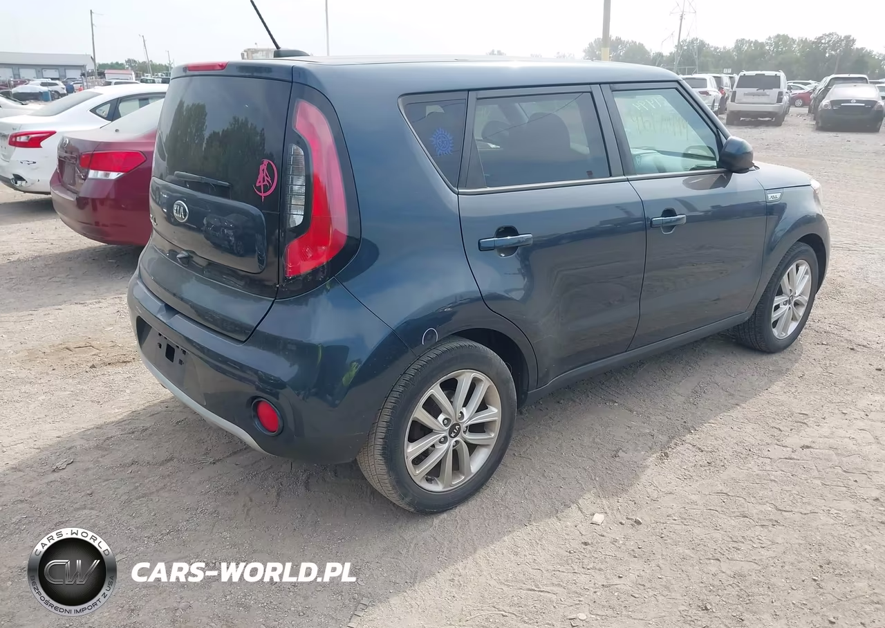 2017 Kia Soul + VIN:KNDJP3A51H7448309 - 4