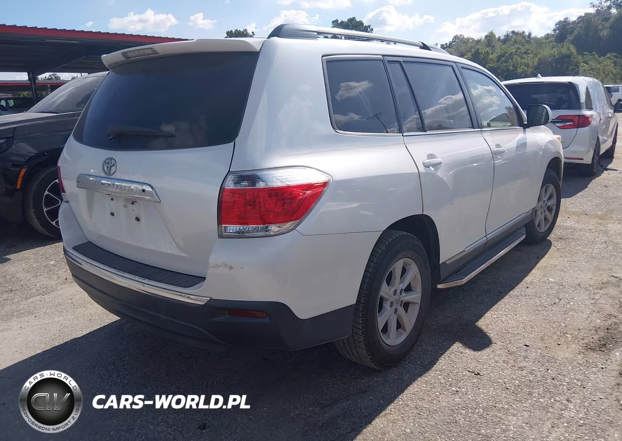 2013 Toyota Highlander Base Plus V6 VIN:5TDZK3EHXDS142795 - 4