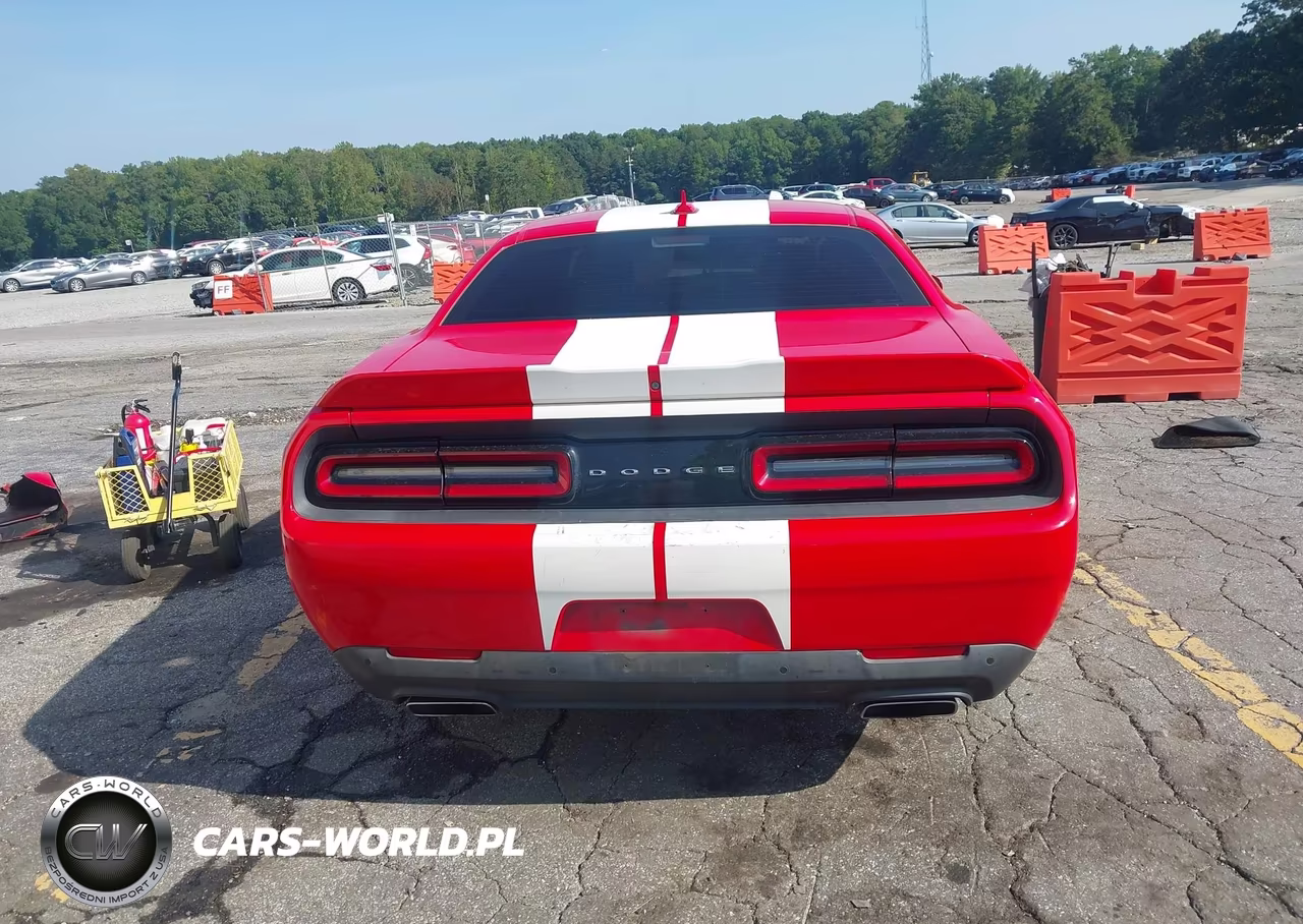 2015 Dodge Challenger Sxt Plus VIN:2C3CDZBT4FH770577 - 16