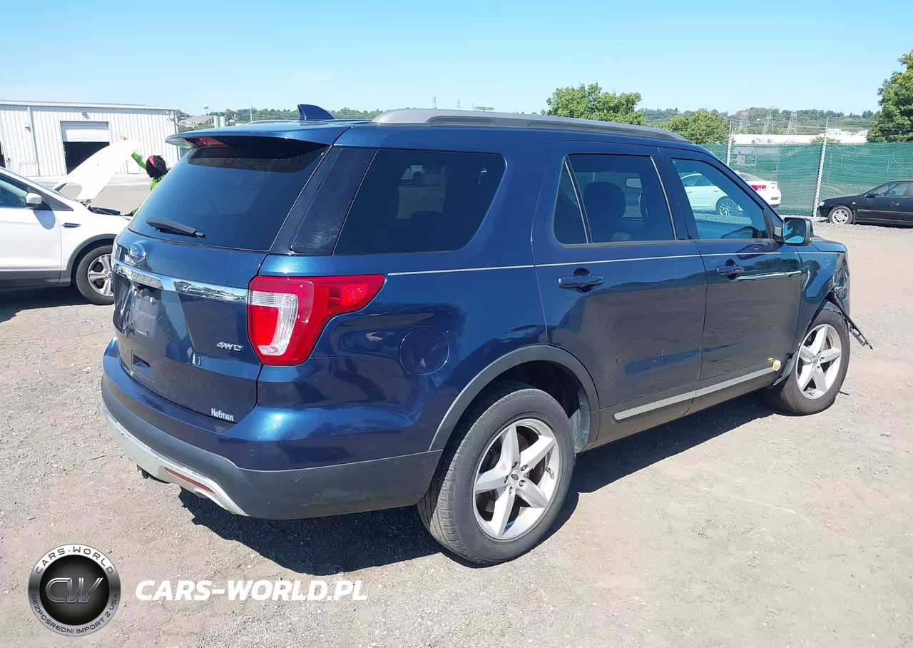 2017 Ford Explorer Xlt VIN:1FM5K8D80HGD09190 - 4