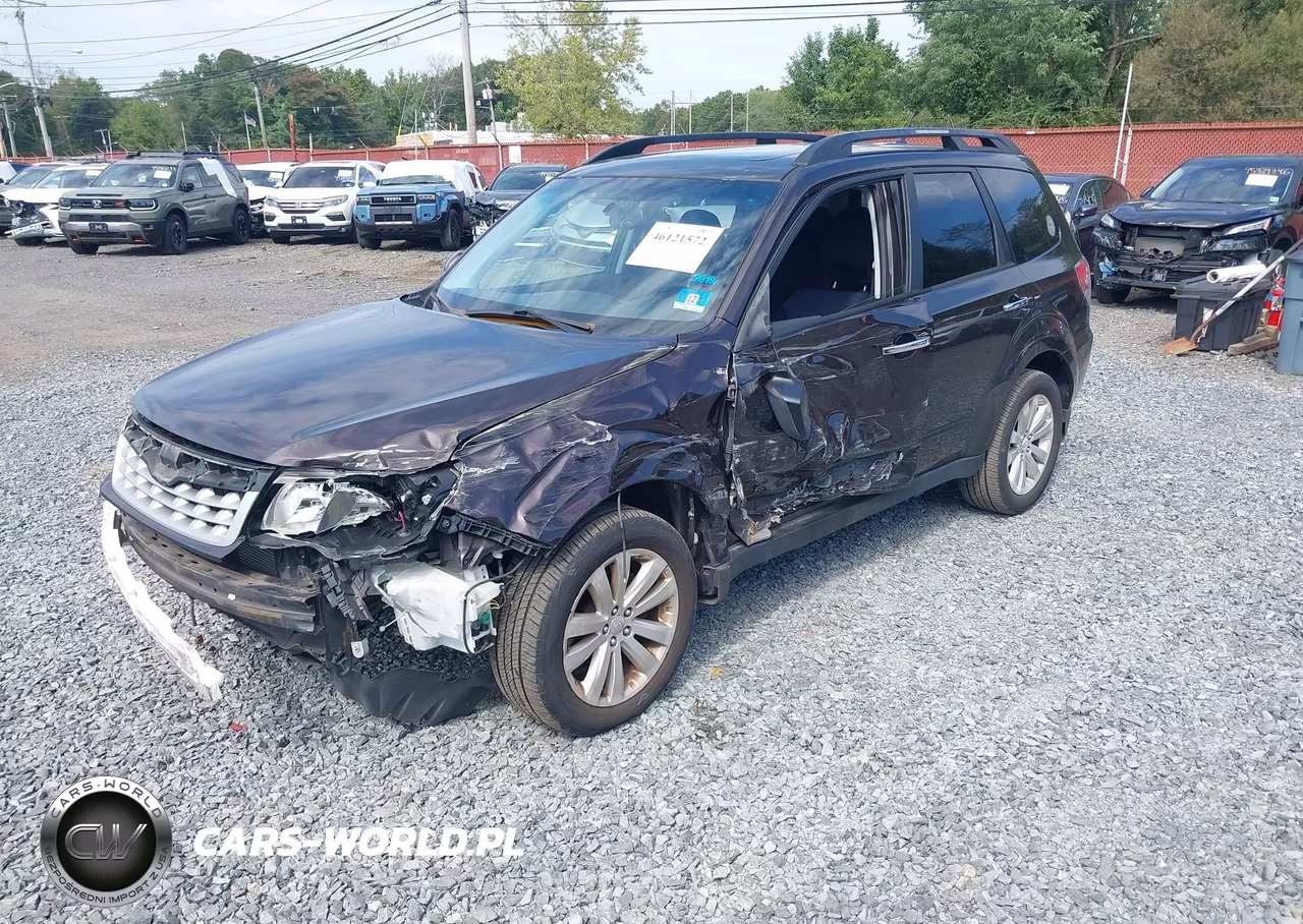 2013 Subaru Forester 2.5X Premium VIN:JF2SHADC3DH437141 - 2