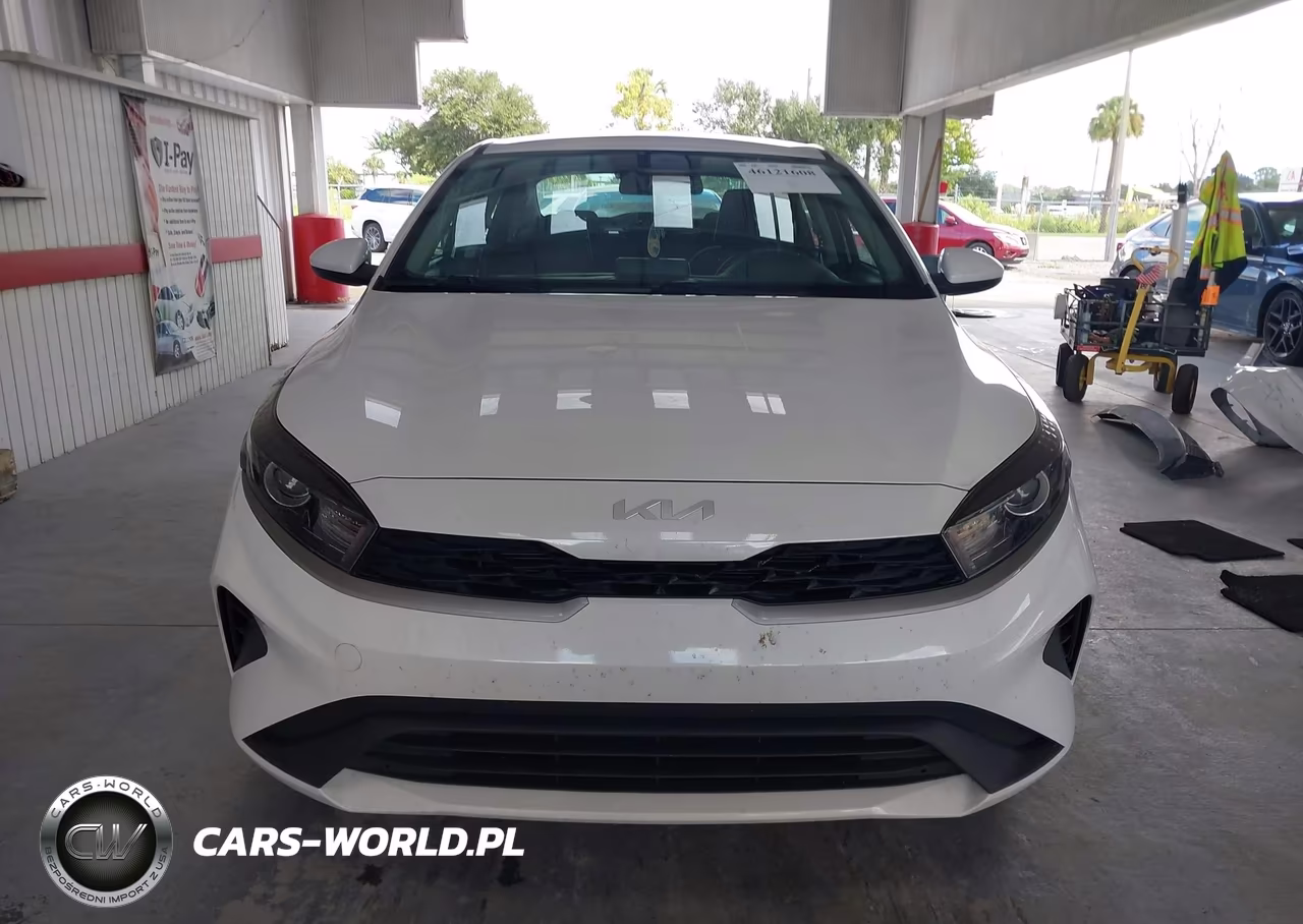 2023 Kia Forte Lxs VIN:3KPF24AD9PE639802 - 13