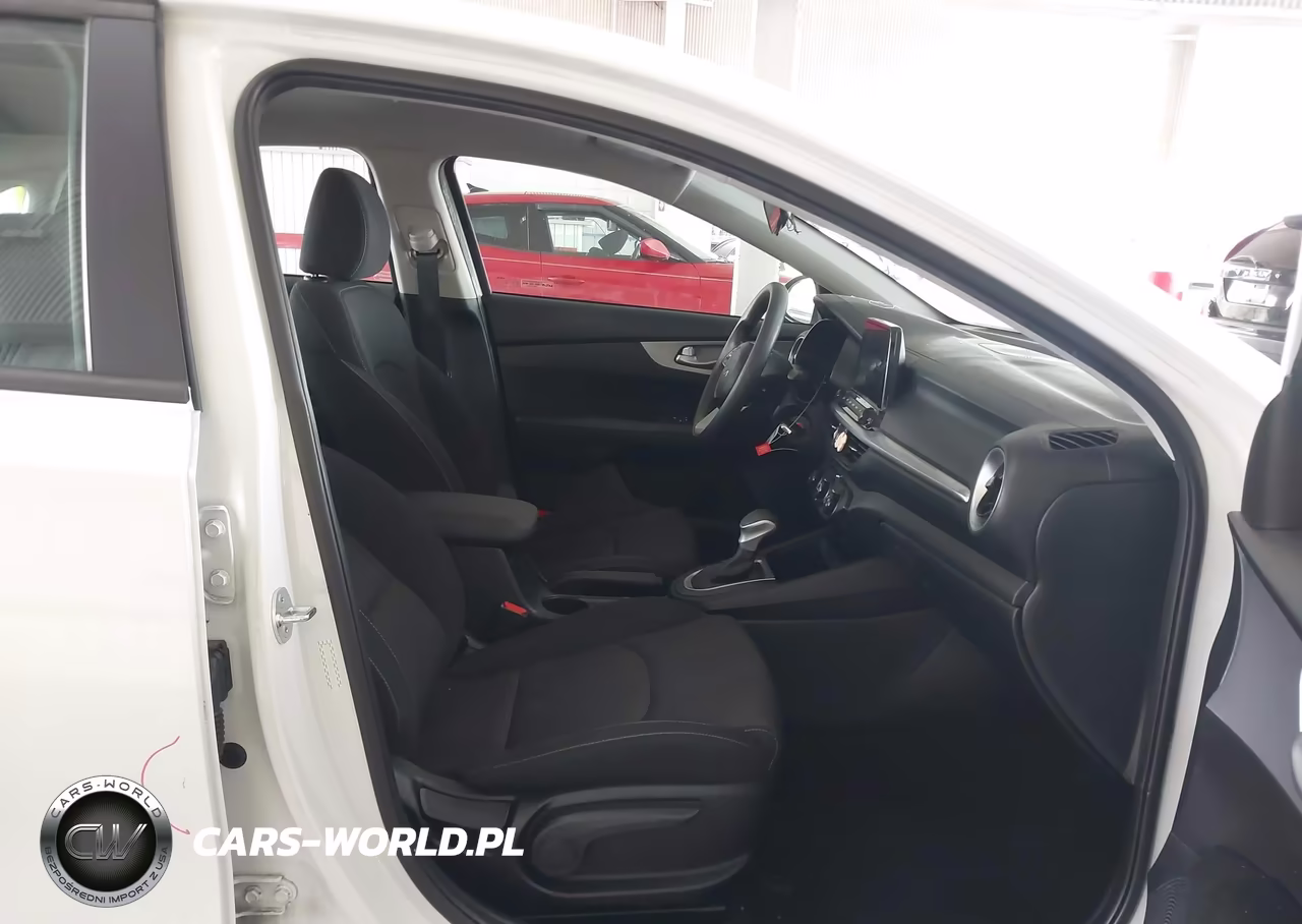 2023 Kia Forte Lxs VIN:3KPF24AD9PE639802 - 5