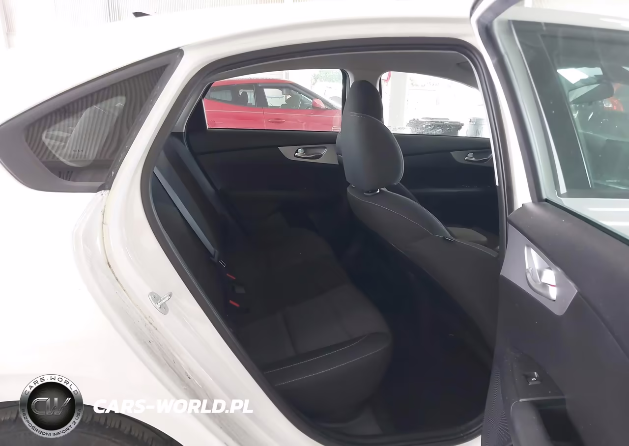 2023 Kia Forte Lxs VIN:3KPF24AD9PE639802 - 8