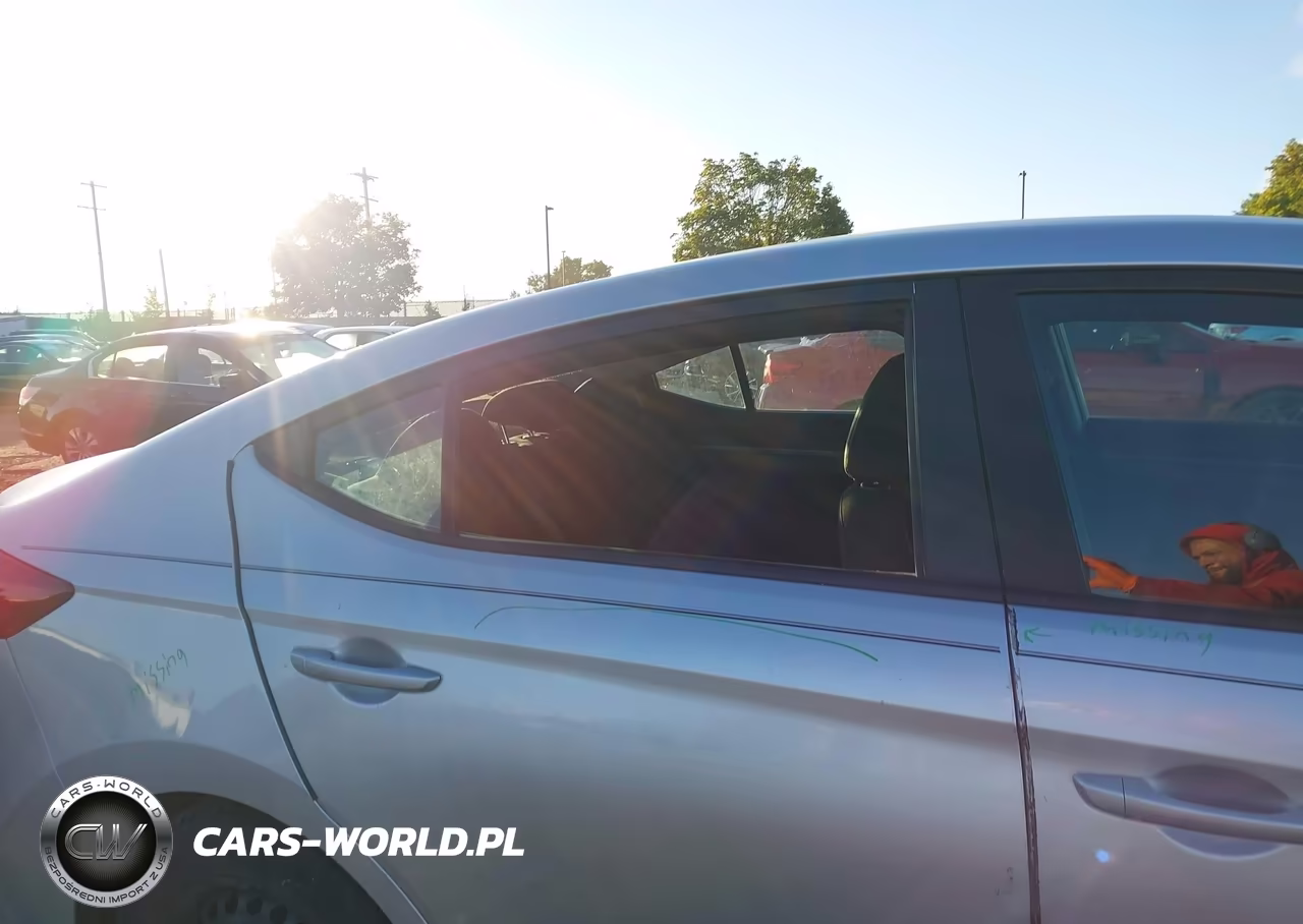 2018 Hyundai Elantra Se VIN:5NPD74LF4JH355925 - 6