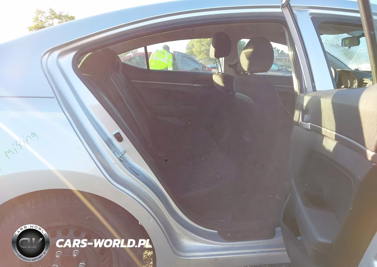 2018 Hyundai Elantra Se VIN:5NPD74LF4JH355925 - 8