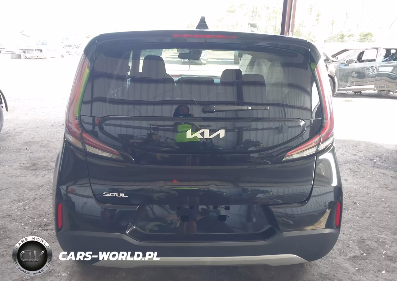 2024 Kia Soul Lx-S VIN:KNDJ23AU8R7228897 - 16