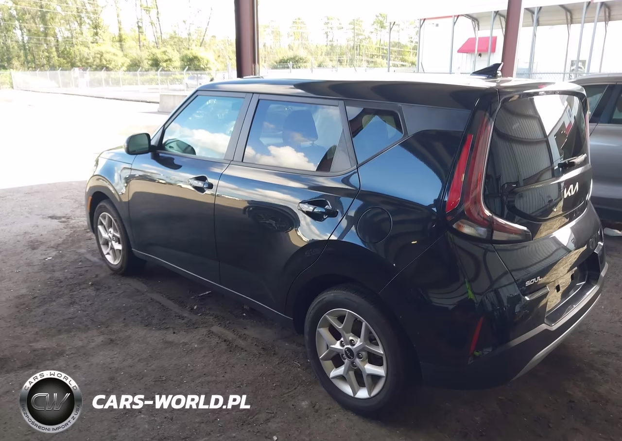 2024 Kia Soul Lx-S VIN:KNDJ23AU8R7228897 - 3